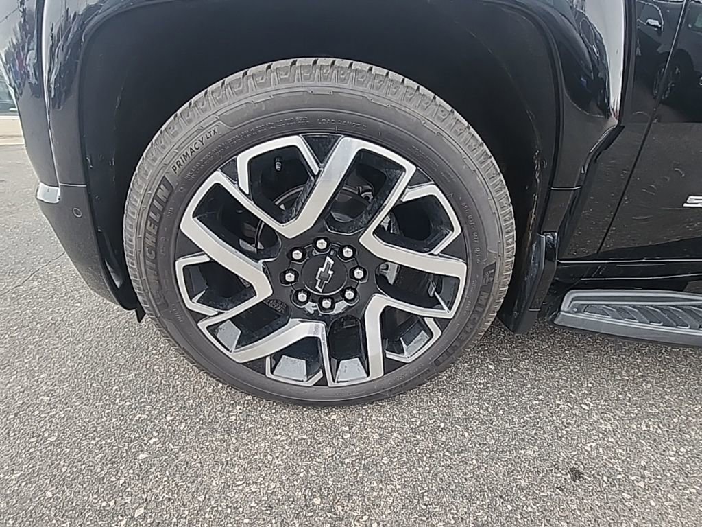 Used 2024 Chevrolet Silverado EV RST image 10