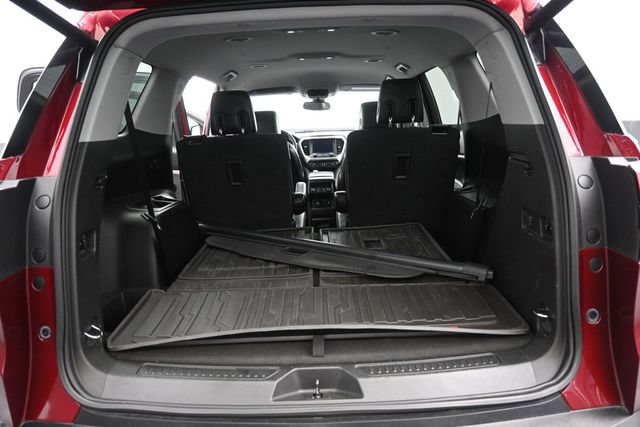 Used 2017 GMC Acadia SLT FWD image 2