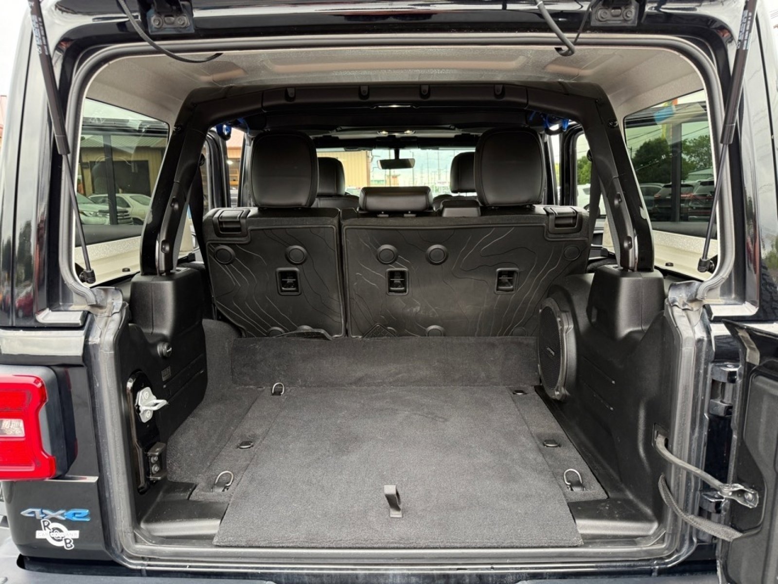 Used 2021 Jeep Wrangler Unlimited Rubicon 4xe w/ Steel Bumper Group image 24