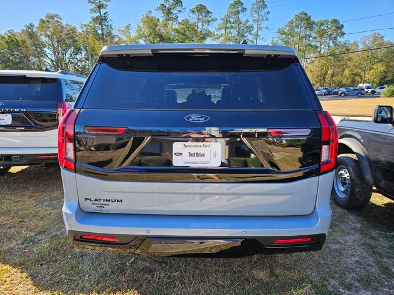 New 2025 Ford Expedition Platinum w/ Stealth Performance Package image 10