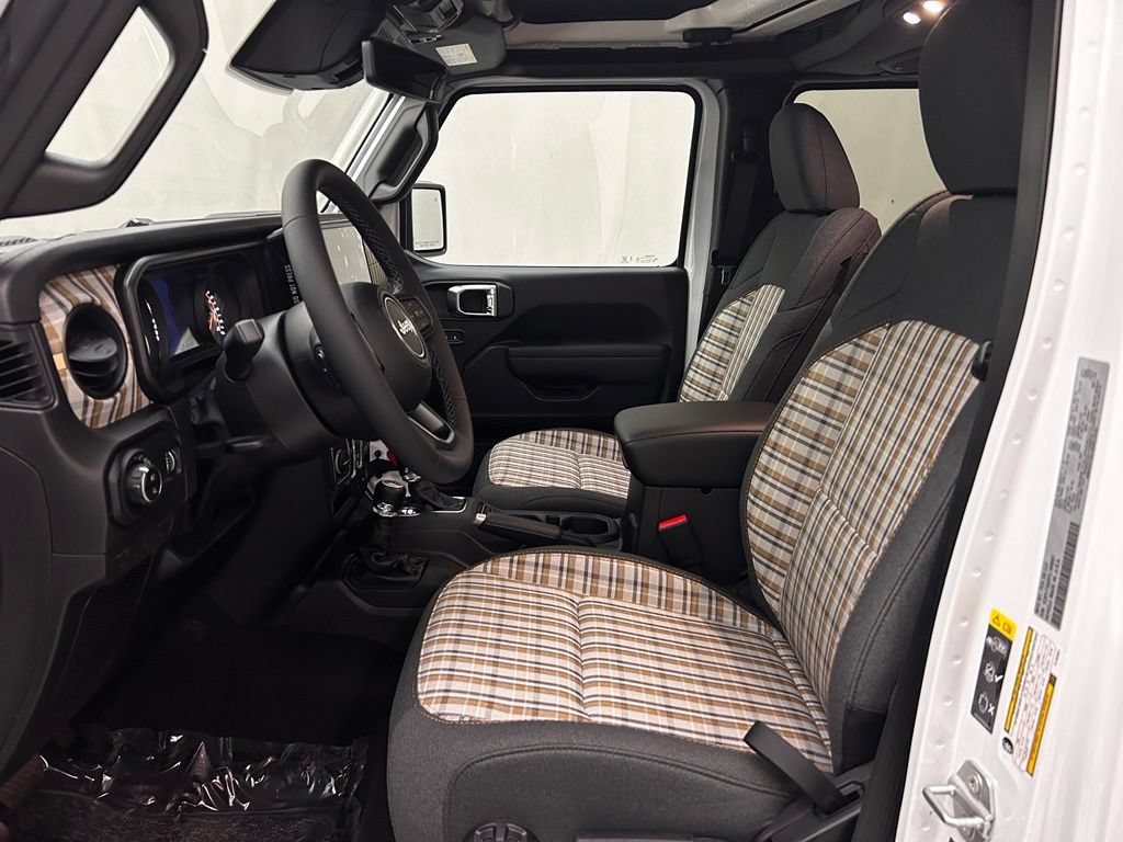 New 2026 Jeep Gladiator Sport AWD/4WD image 12