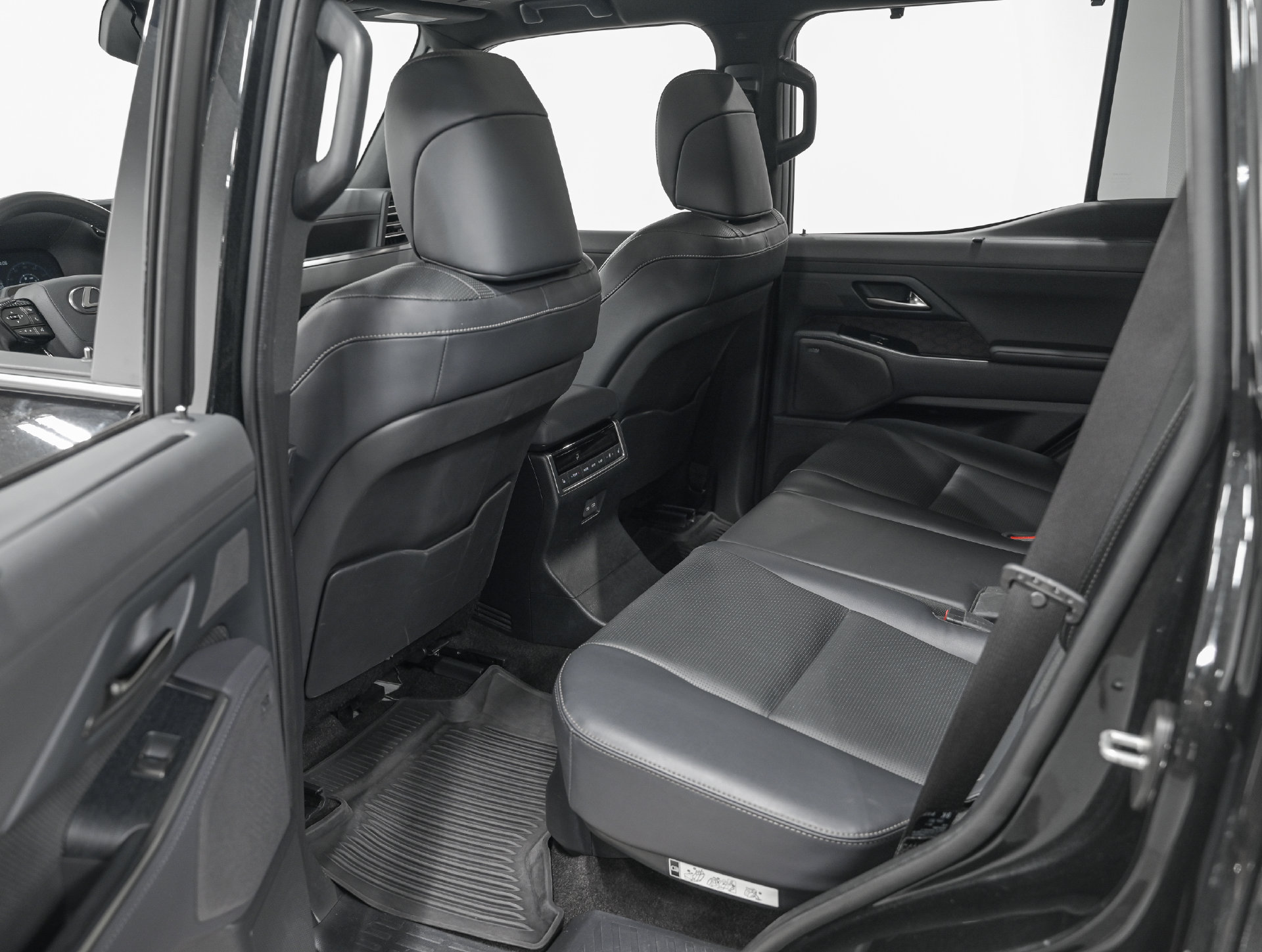 Used 2025 Lexus GX 550 w/ Accessory Package (2T) AWD/4WD image 27