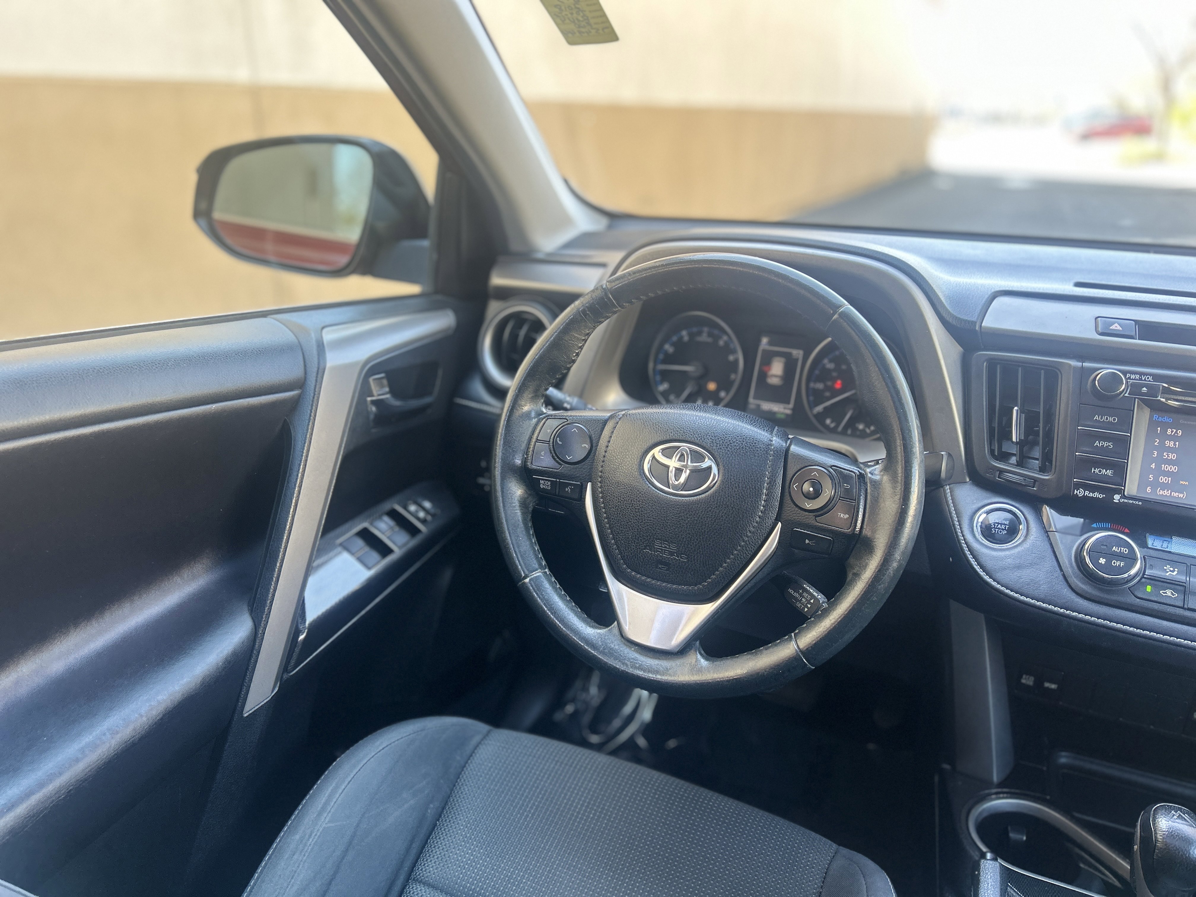 Used 2018 Toyota RAV4 Adventure image 18