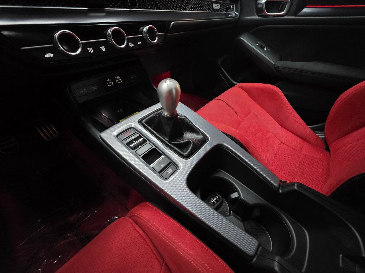 Used 2025 Honda Civic Type R image 13