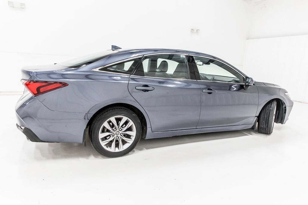 Used 2021 Toyota Avalon XLE w/ Moonroof Package FWD image 8