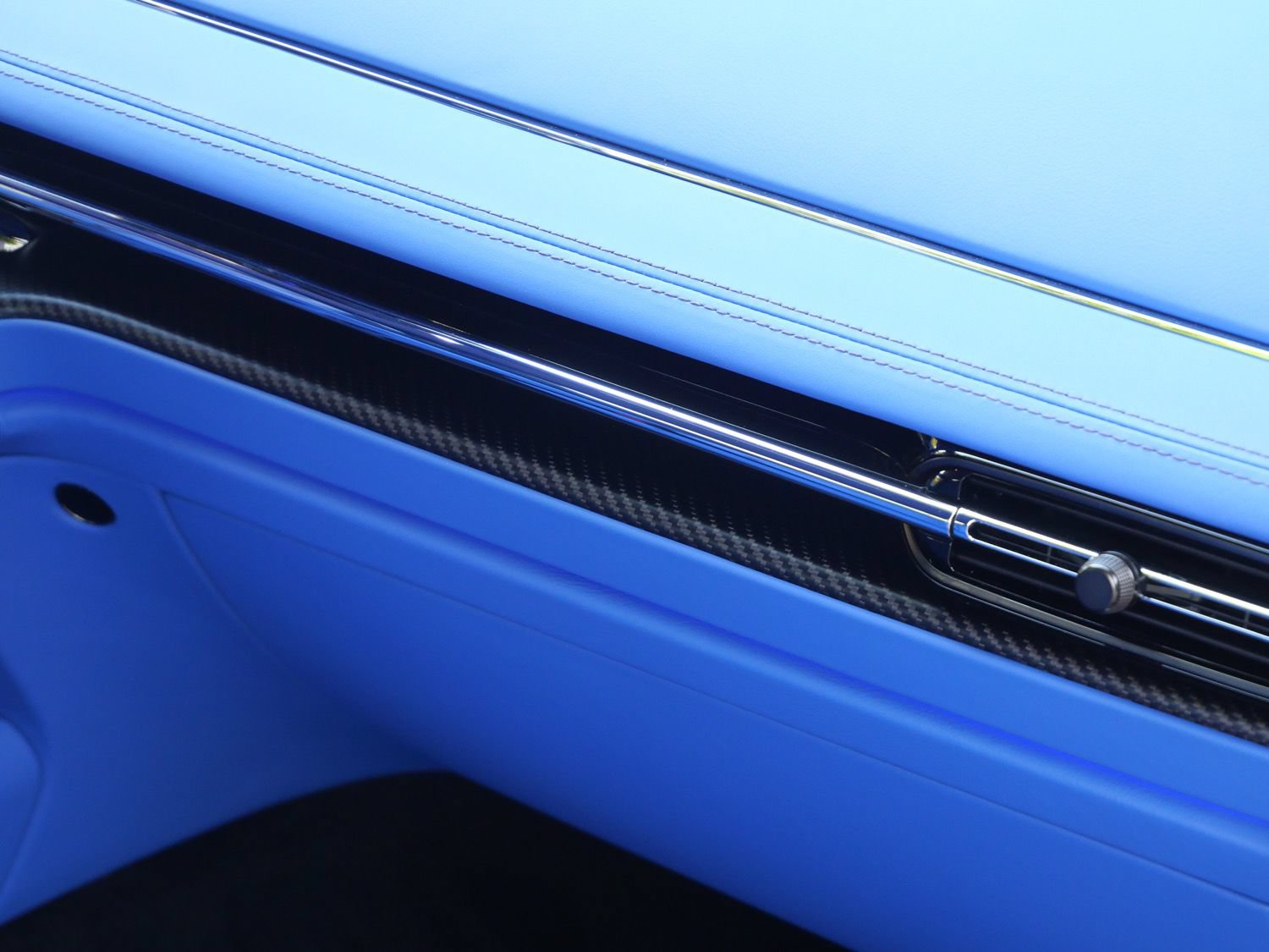 New 2026 Aston Martin DB12 Coupe RWD image 18