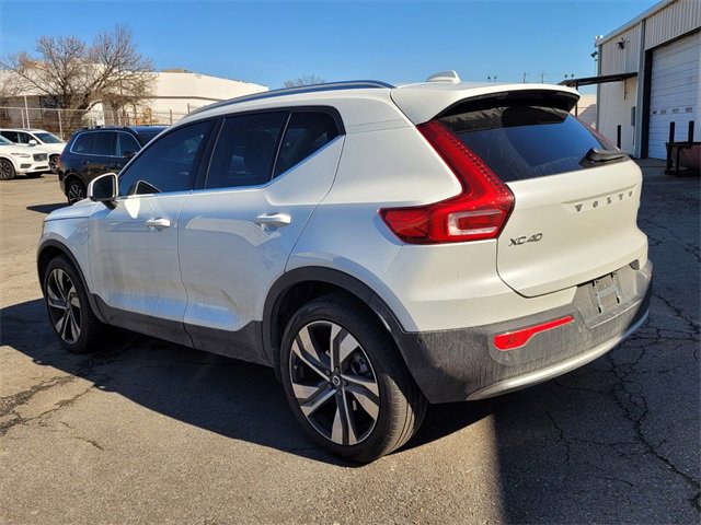 Certified 2024 Volvo XC40 B5 Ultimate w/ Protection Package Premier image 7