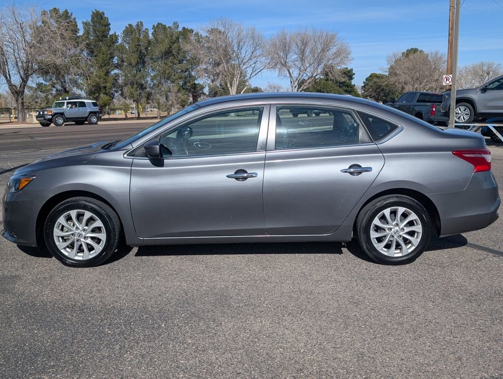 Used 2019 Nissan Sentra SV image 2