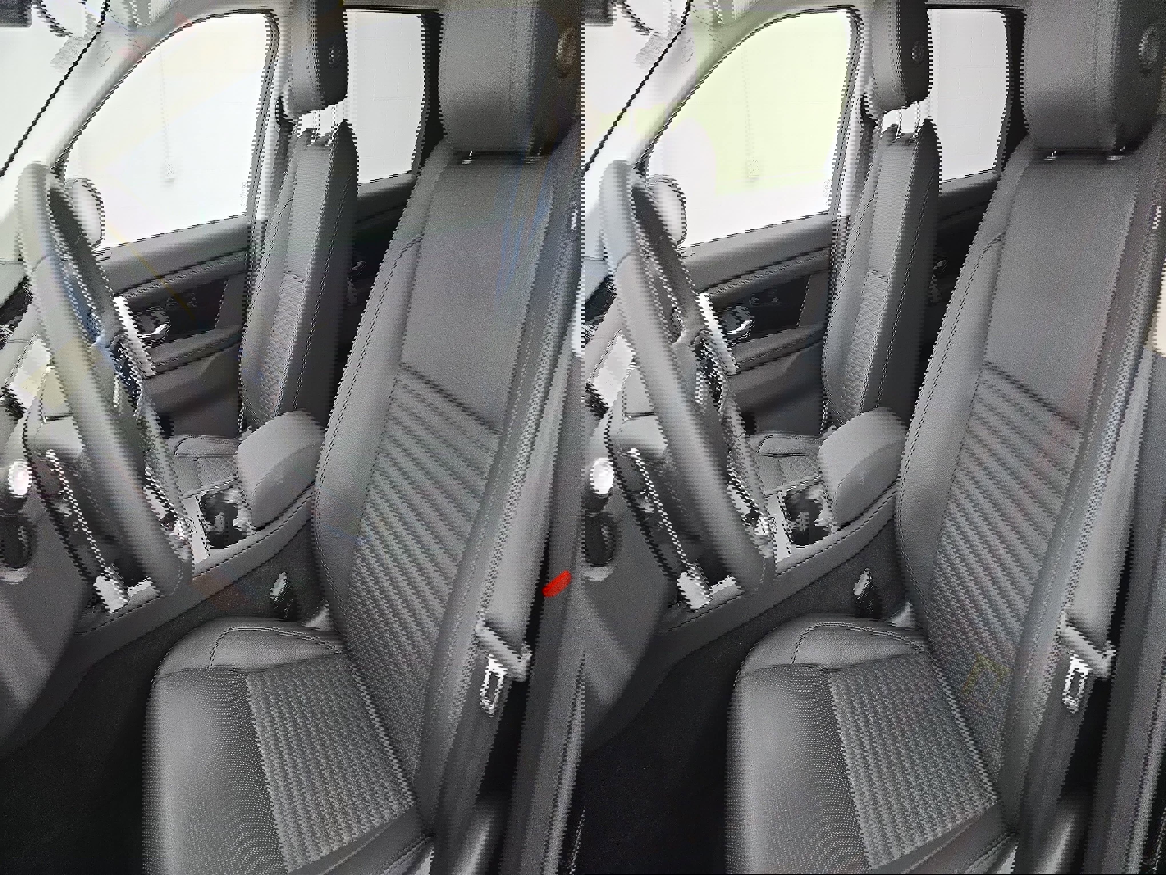 Certified 2024 Land Rover Discovery Sport S image 15