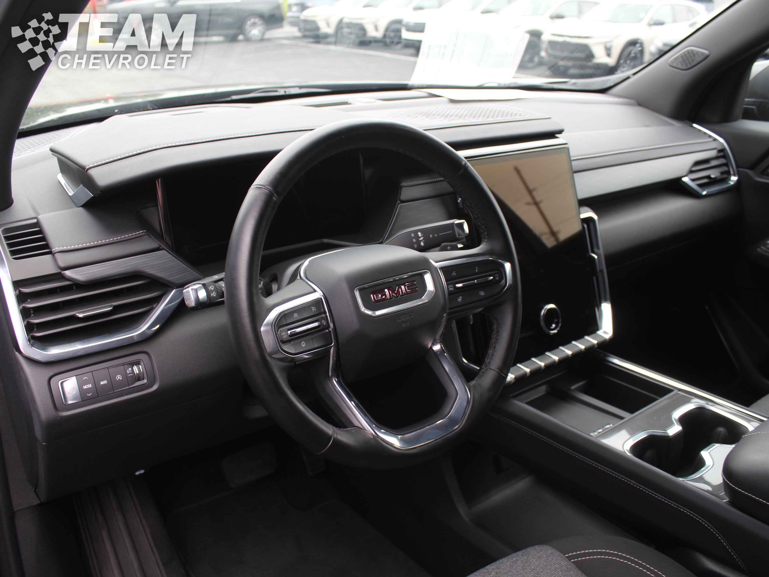 Certified 2025 GMC Acadia Elevation AWD/4WD image 12
