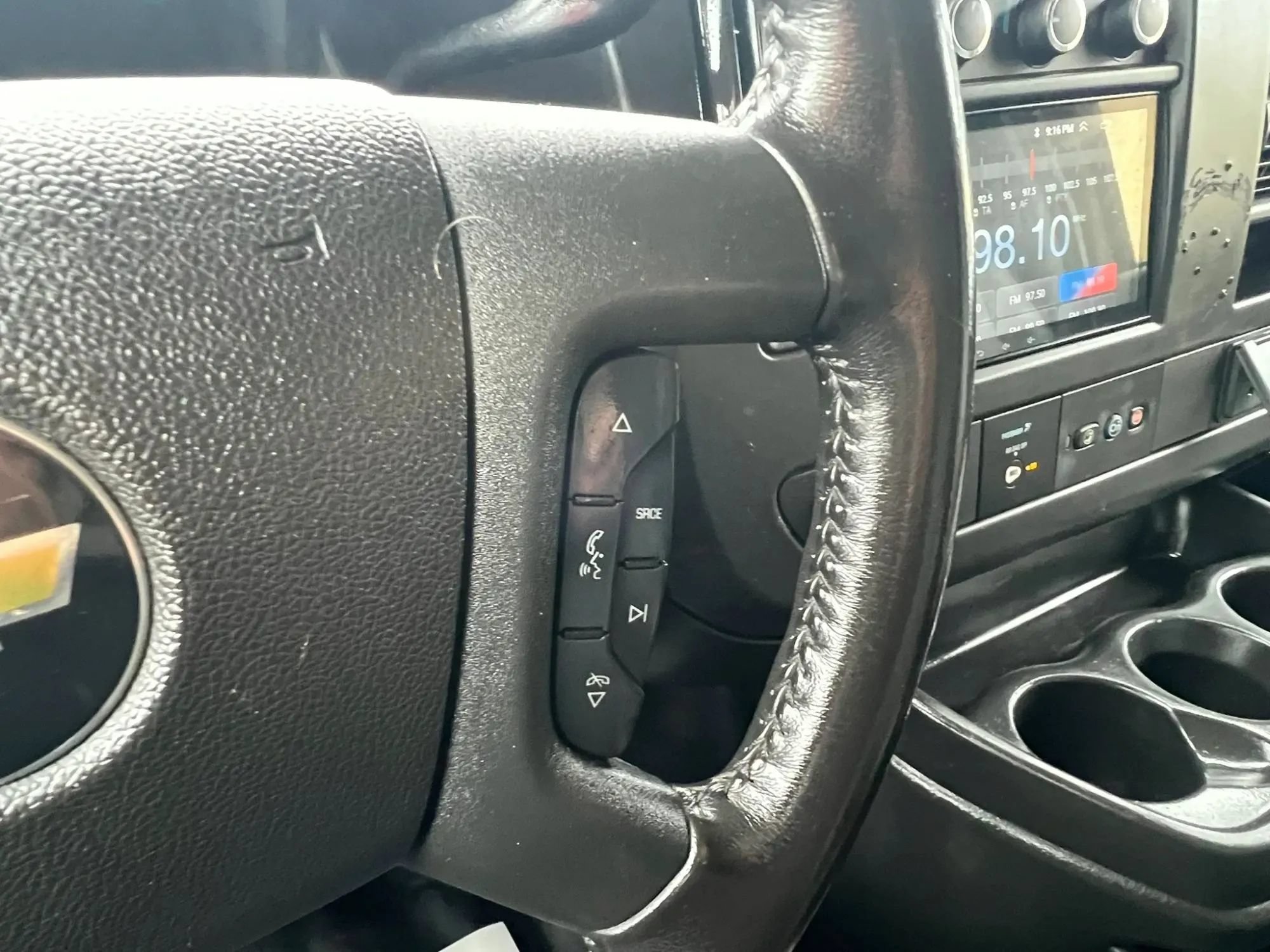 Used 2020 Chevrolet Express 2500 w/ Driver Convenience Package RWD image 23