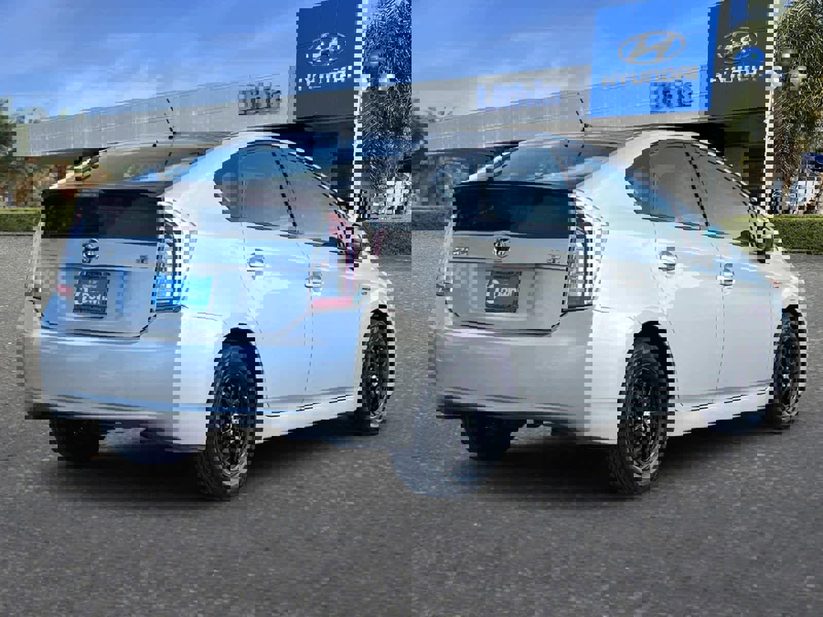 Used 2014 Toyota Prius Two image 3