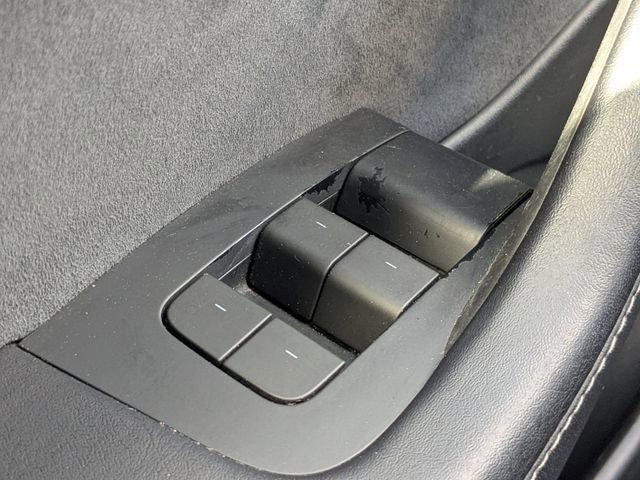 Used 2023 Tesla Model 3 Performance image 24