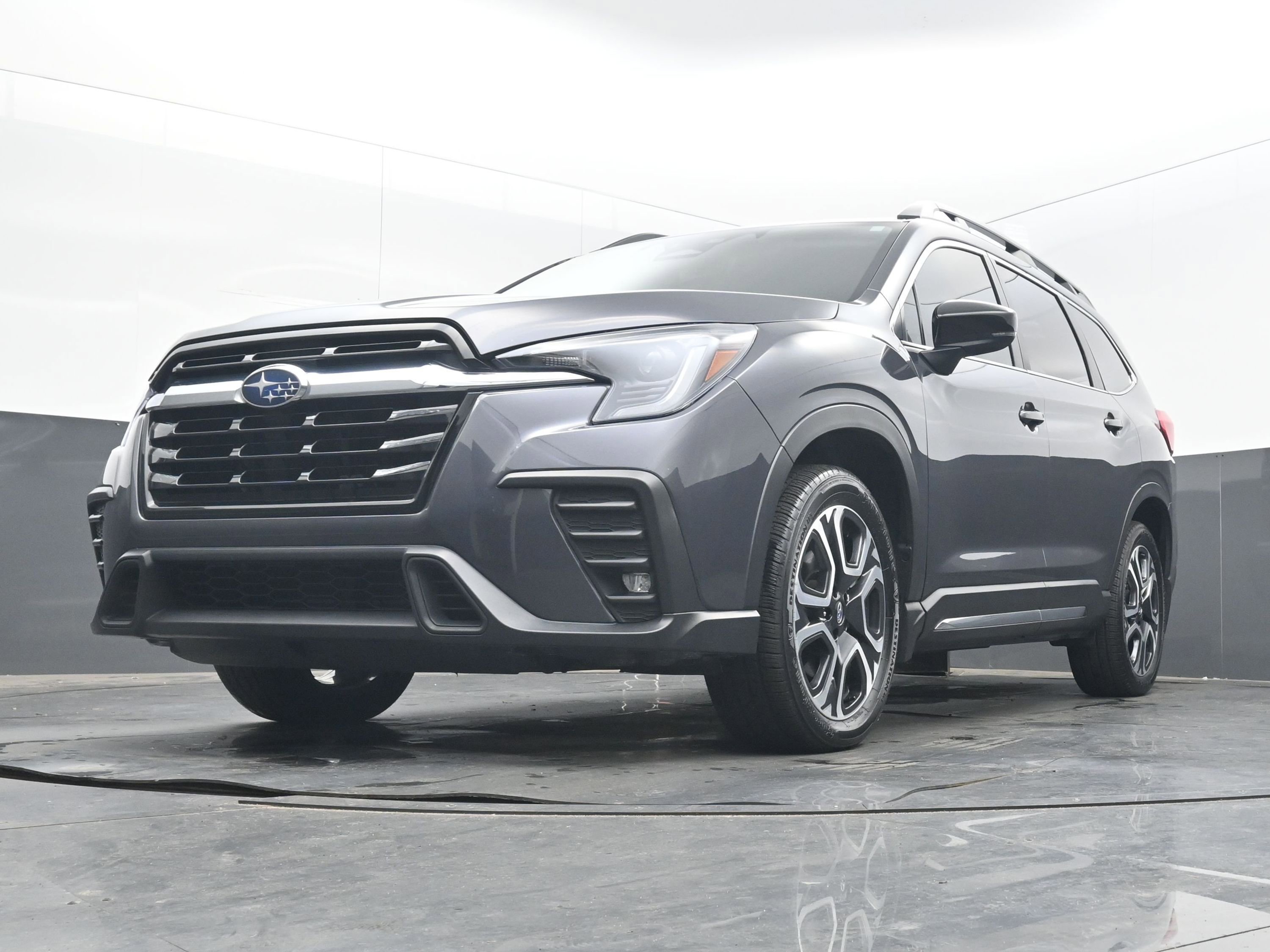 Used 2024 Subaru Ascent Limited image 25