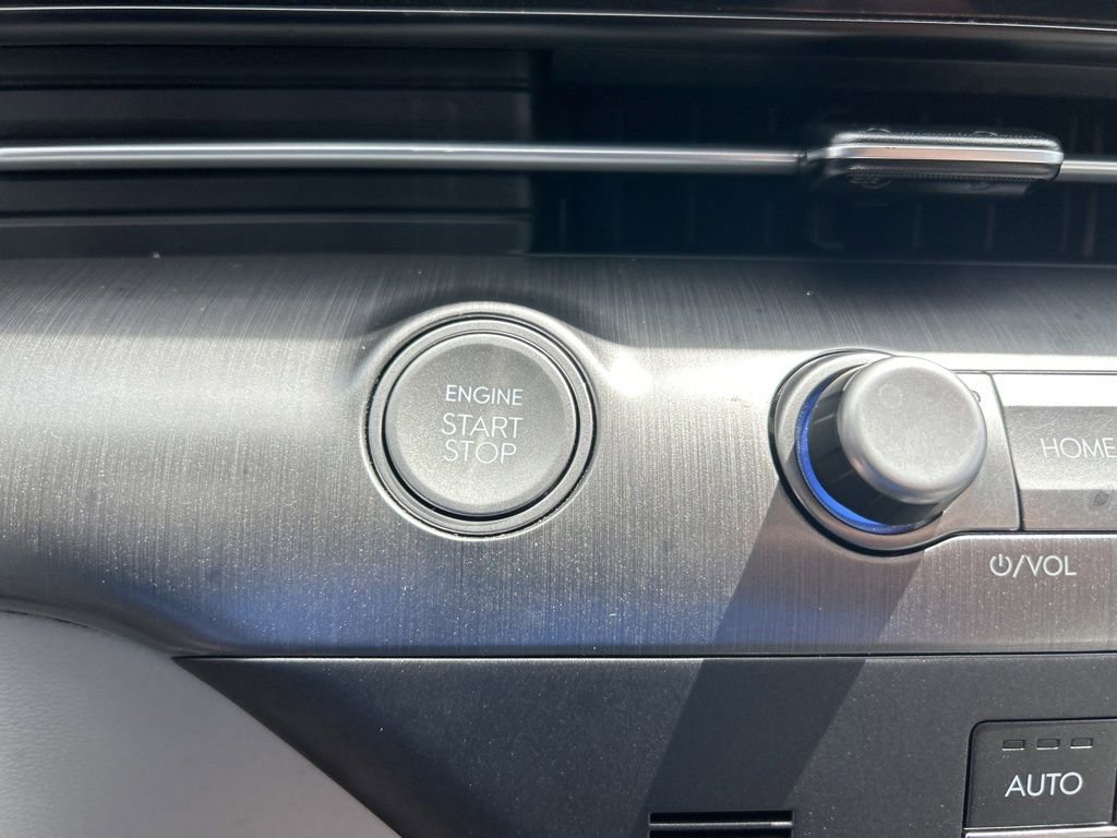 Used 2024 Hyundai Kona SEL image 37