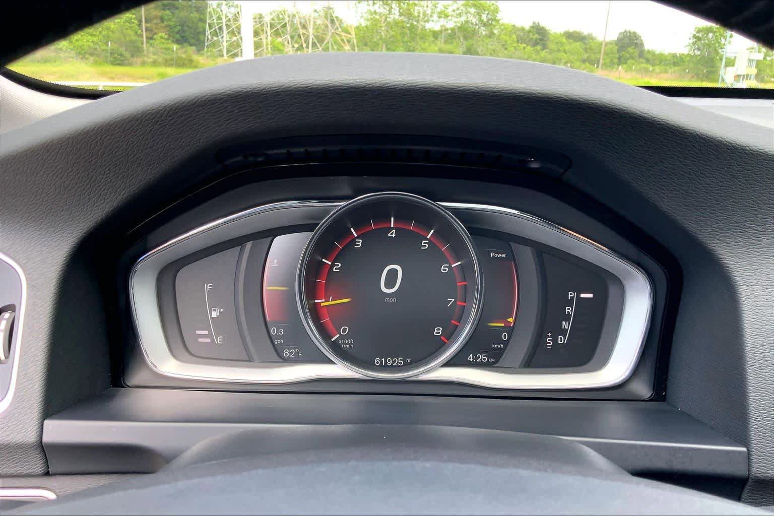Used 2017 Volvo V60 T5 Cross Country AWD/4WD image 23