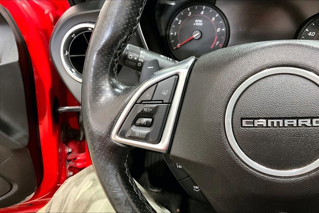 Used 2017 Chevrolet Camaro SS RWD image 18