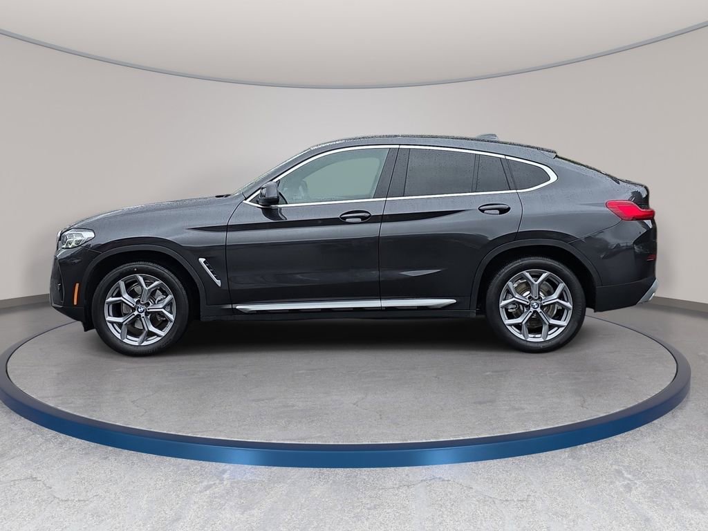 Used 2025 BMW X4 xDrive30i image 9
