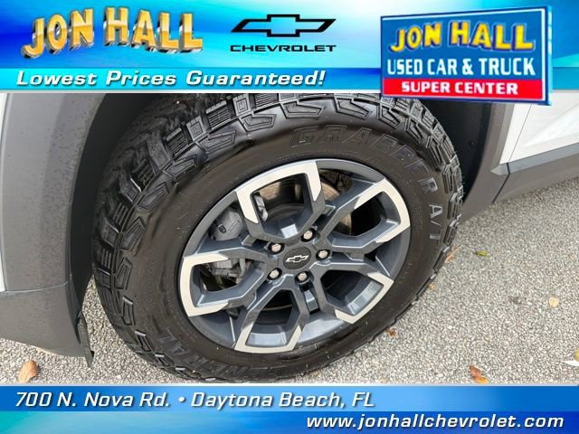 Used 2025 Chevrolet Equinox ACTIV w/ Safety and Technology Package image 17