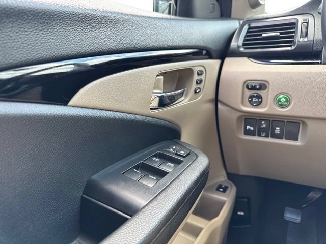 Used 2022 Honda Pilot Touring image 19