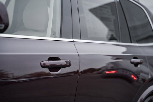 New 2026 Volvo XC90 B6 Ultra w/ Protection Package Premier AWD/4WD image 16