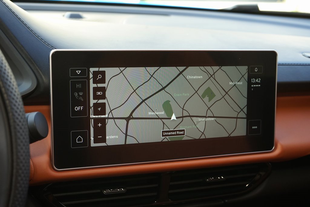 Used 2024 Lotus Emira First Edition image 19