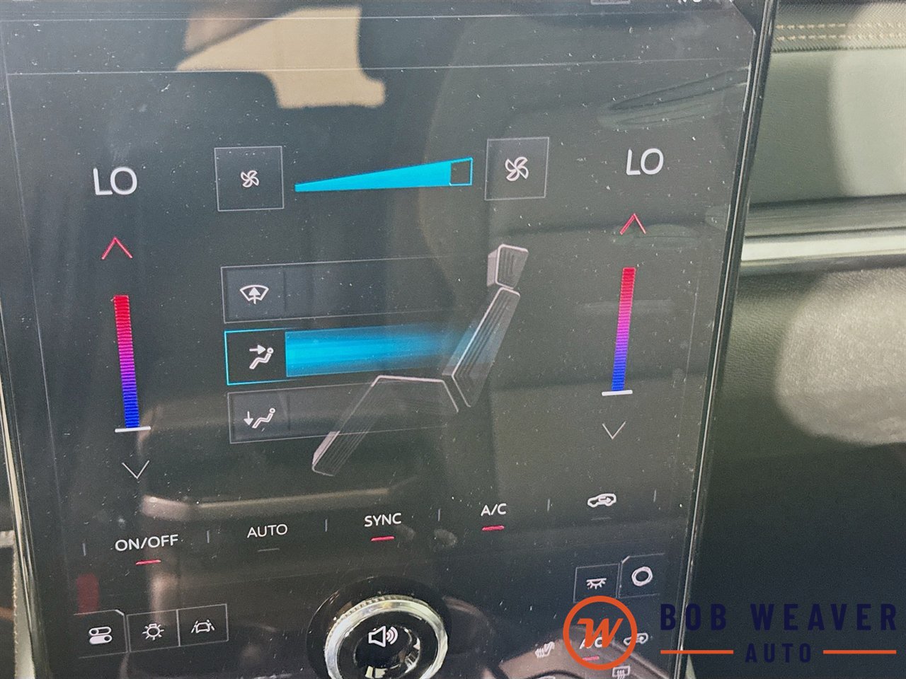 New 2026 GMC Terrain AT4 w/ Technology Package II AWD/4WD image 19