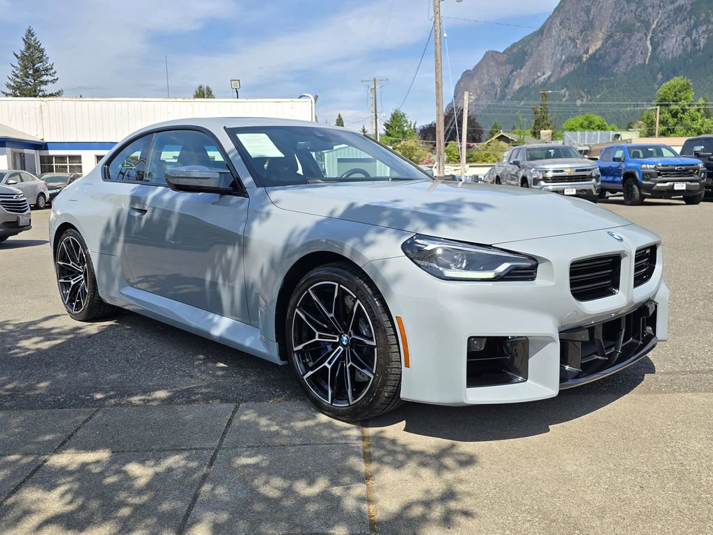 Used 2023 BMW M2 RWD image 3