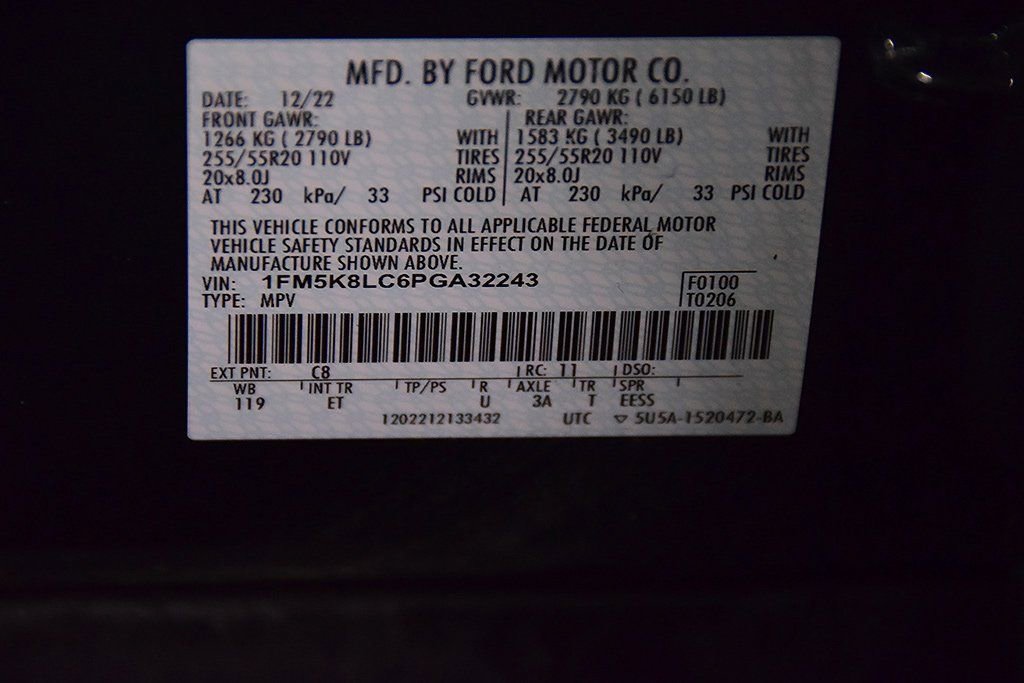 Used 2023 Ford Explorer King Ranch w/ Technology Package image 17