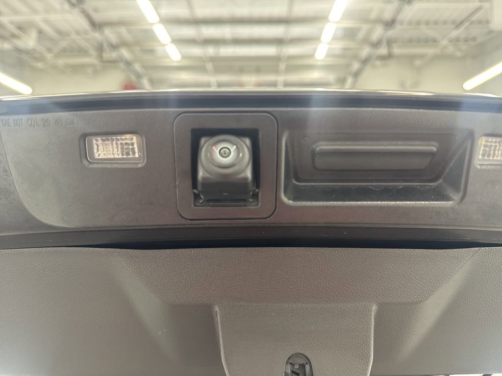 Used 2025 Buick Encore GX Preferred w/ Comfort Package AWD/4WD image 15