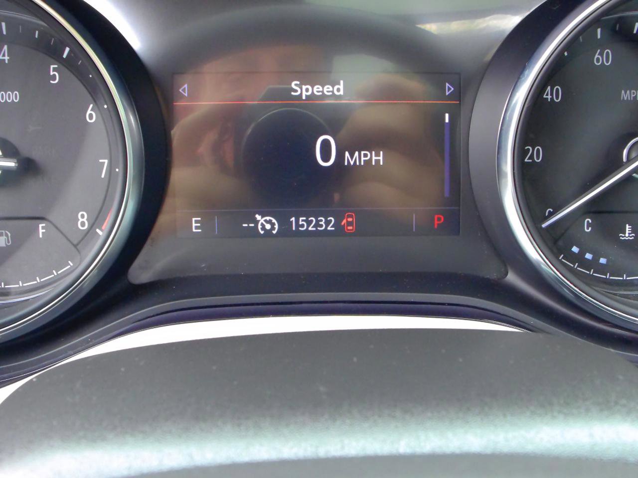 Used 2023 Buick Encore GX Essence w/ Experience Buick Package FWD image 9