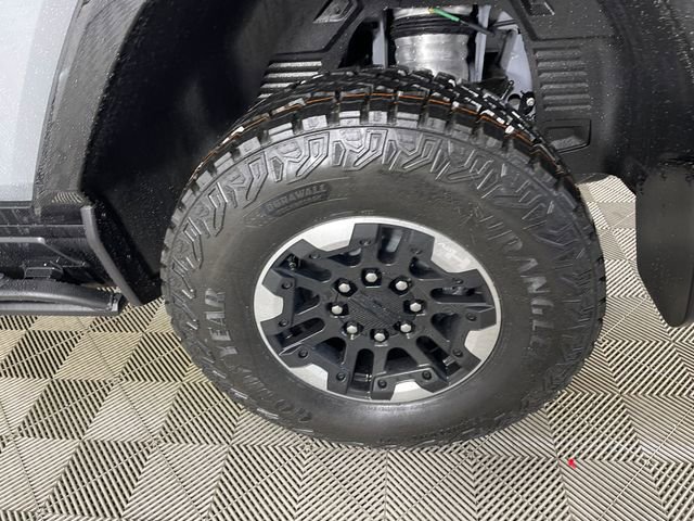 New 2025 GMC Hummer EV 3X w/ Extreme Off-Road Package image 19