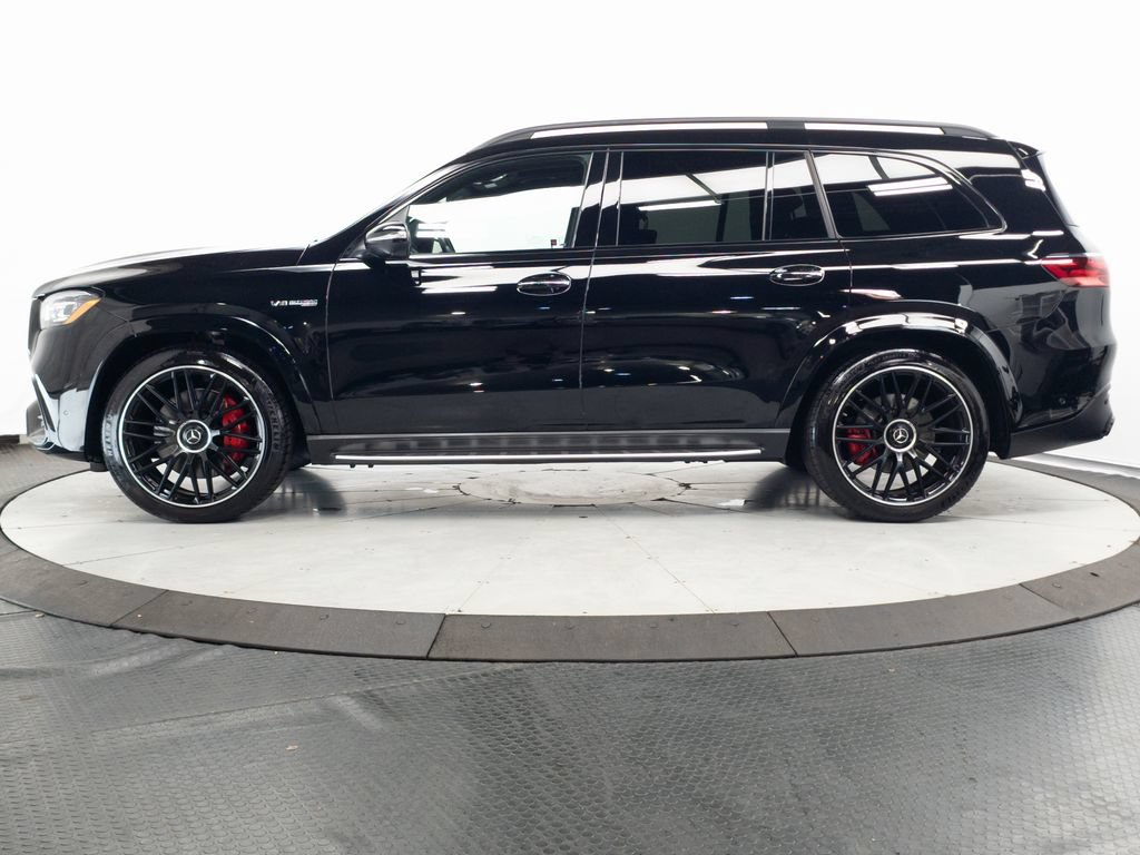 Used 2025 Mercedes-Benz GLS 63 AMG 4MATIC image 4
