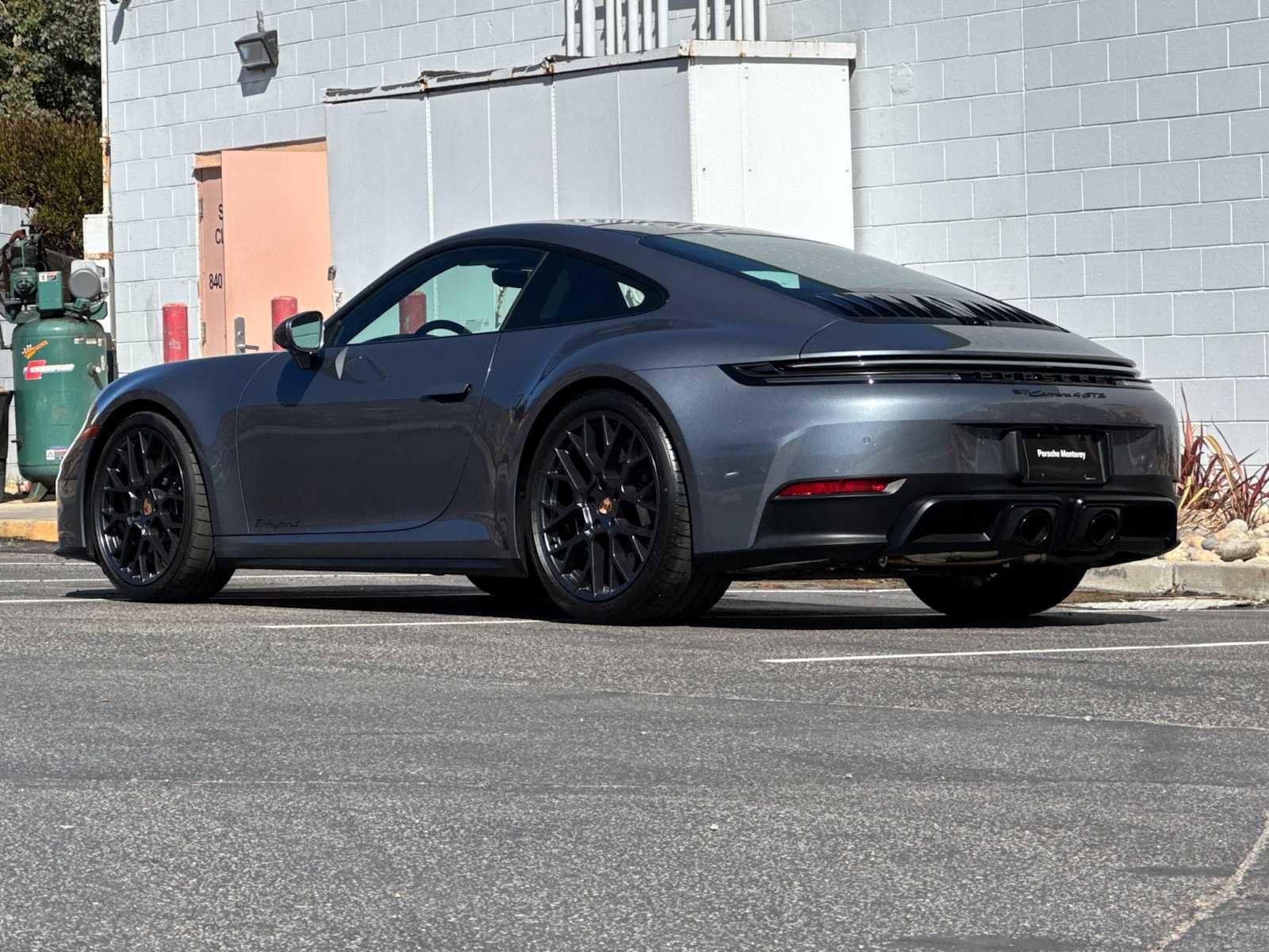 Used 2025 Porsche 911 Carrera 4 GTS image 3