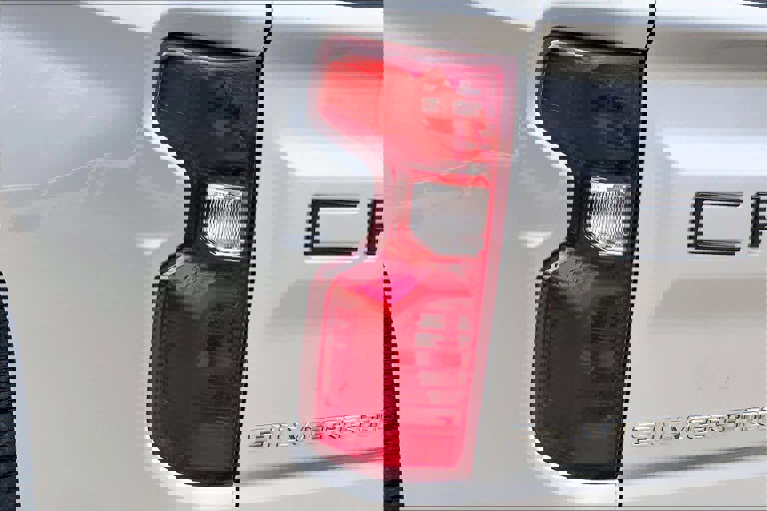 Used 2021 Chevrolet Silverado 1500 LT image 27