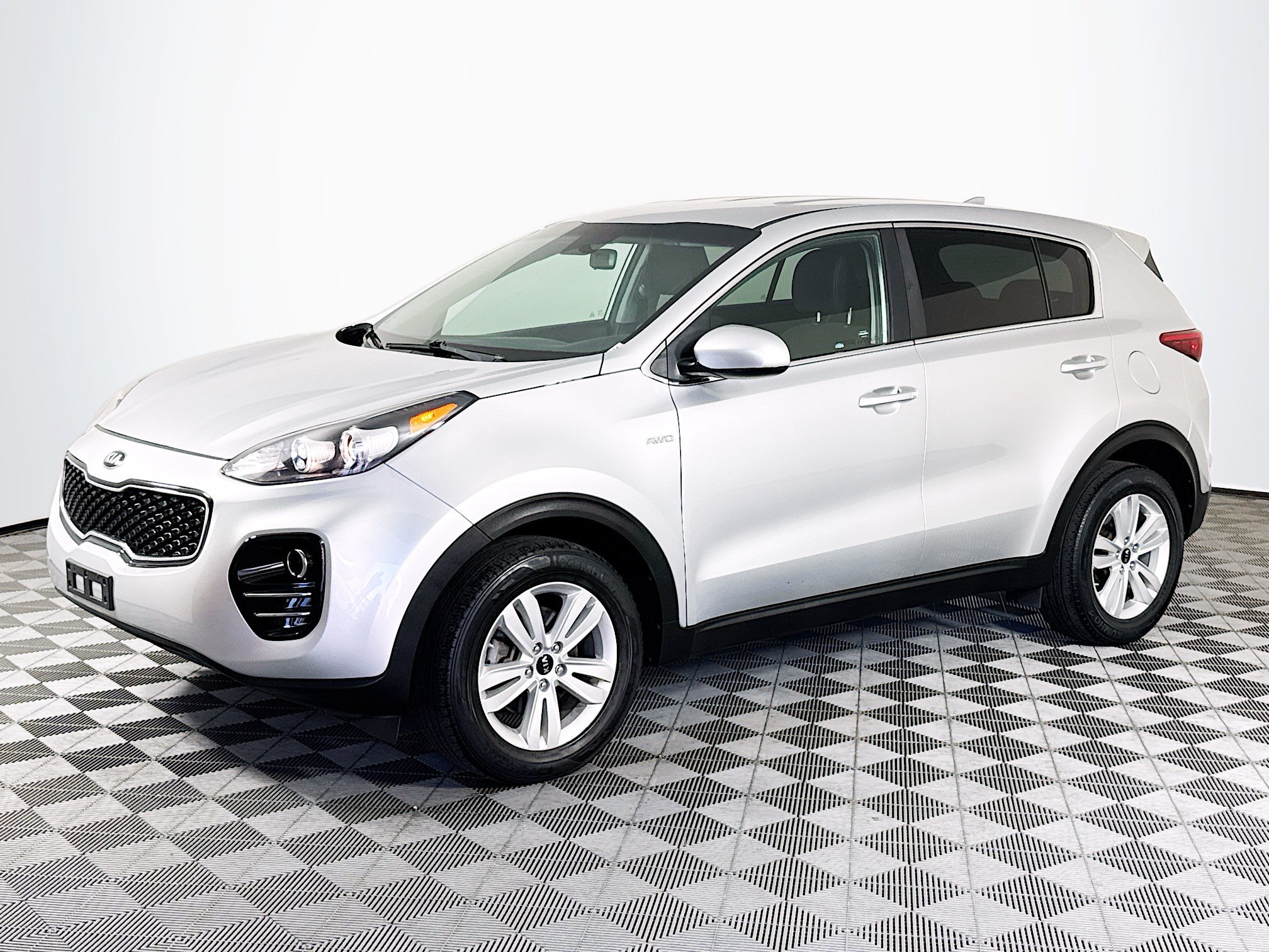 Used 2018 Kia Sportage LX AWD/4WD image 4