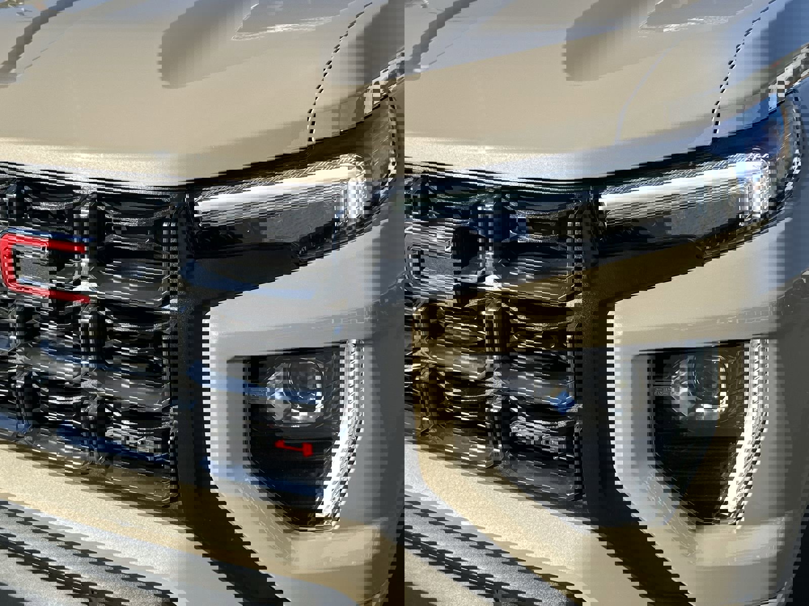 Used 2023 GMC Canyon AT4 w/ LPO, Sports Bar Package image 11