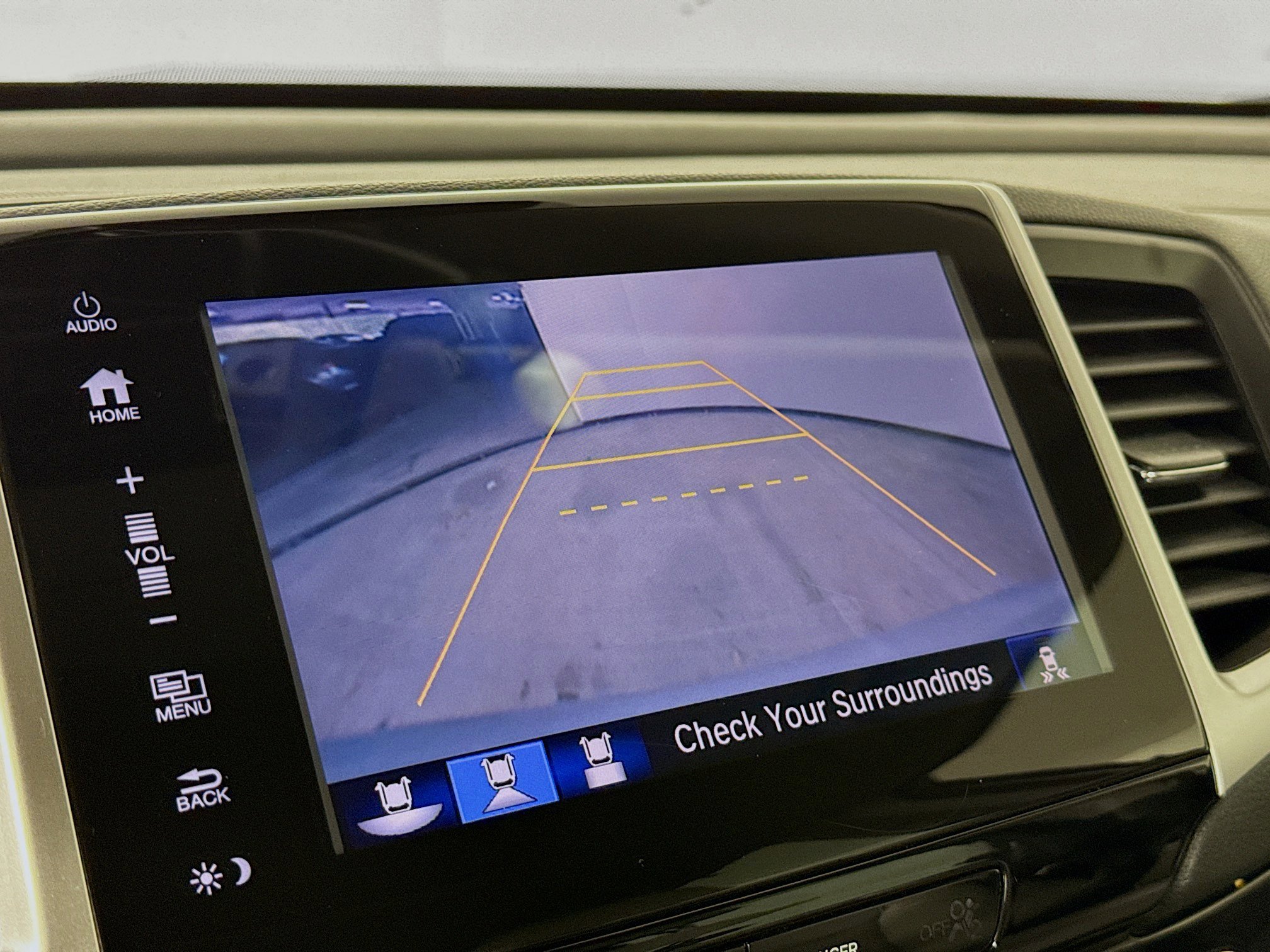 Used 2017 Honda Pilot Elite image 16