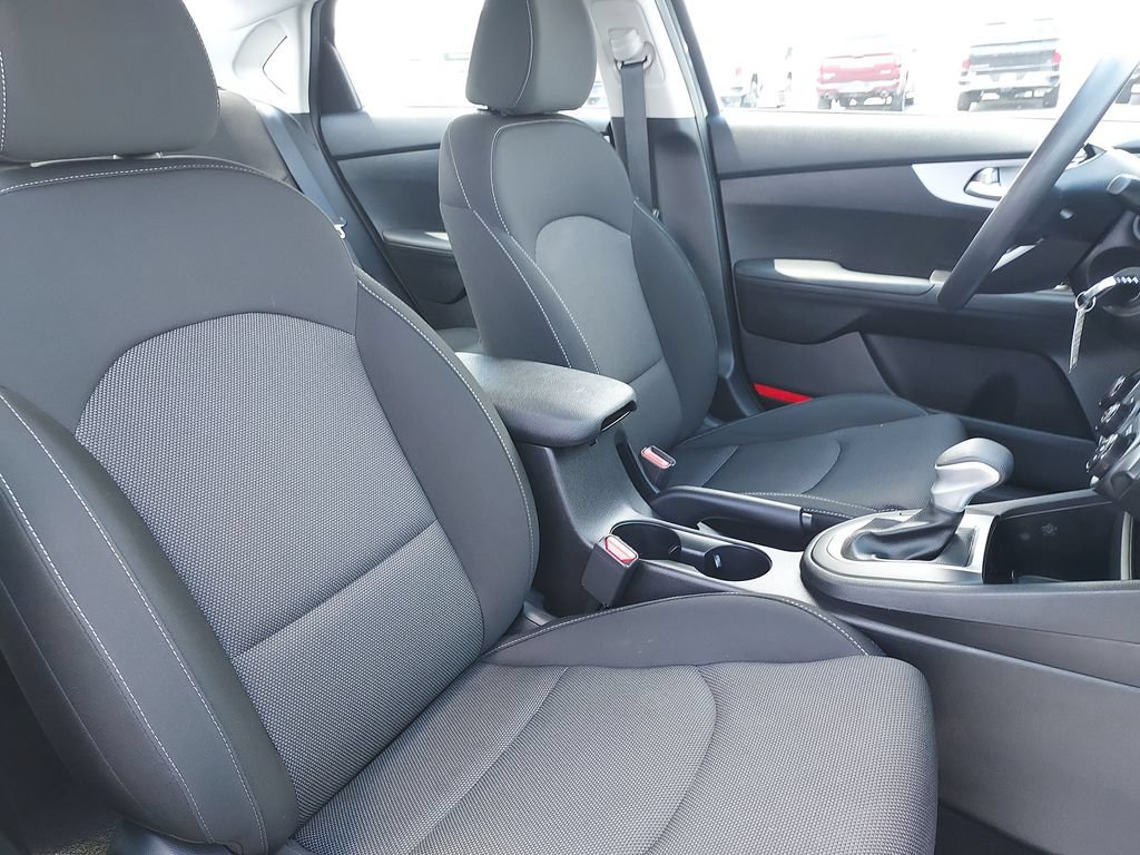 Used 2024 Kia Forte LX FWD image 29