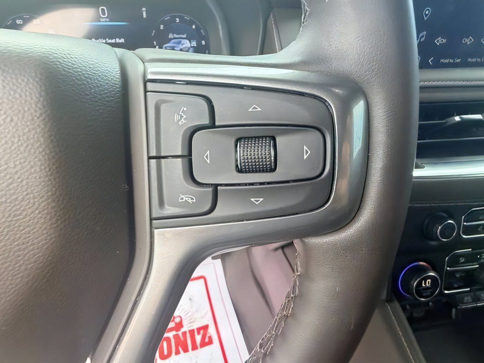 Used 2024 Chevrolet Suburban Z71 w/ Off-Road Capability Package AWD/4WD image 24