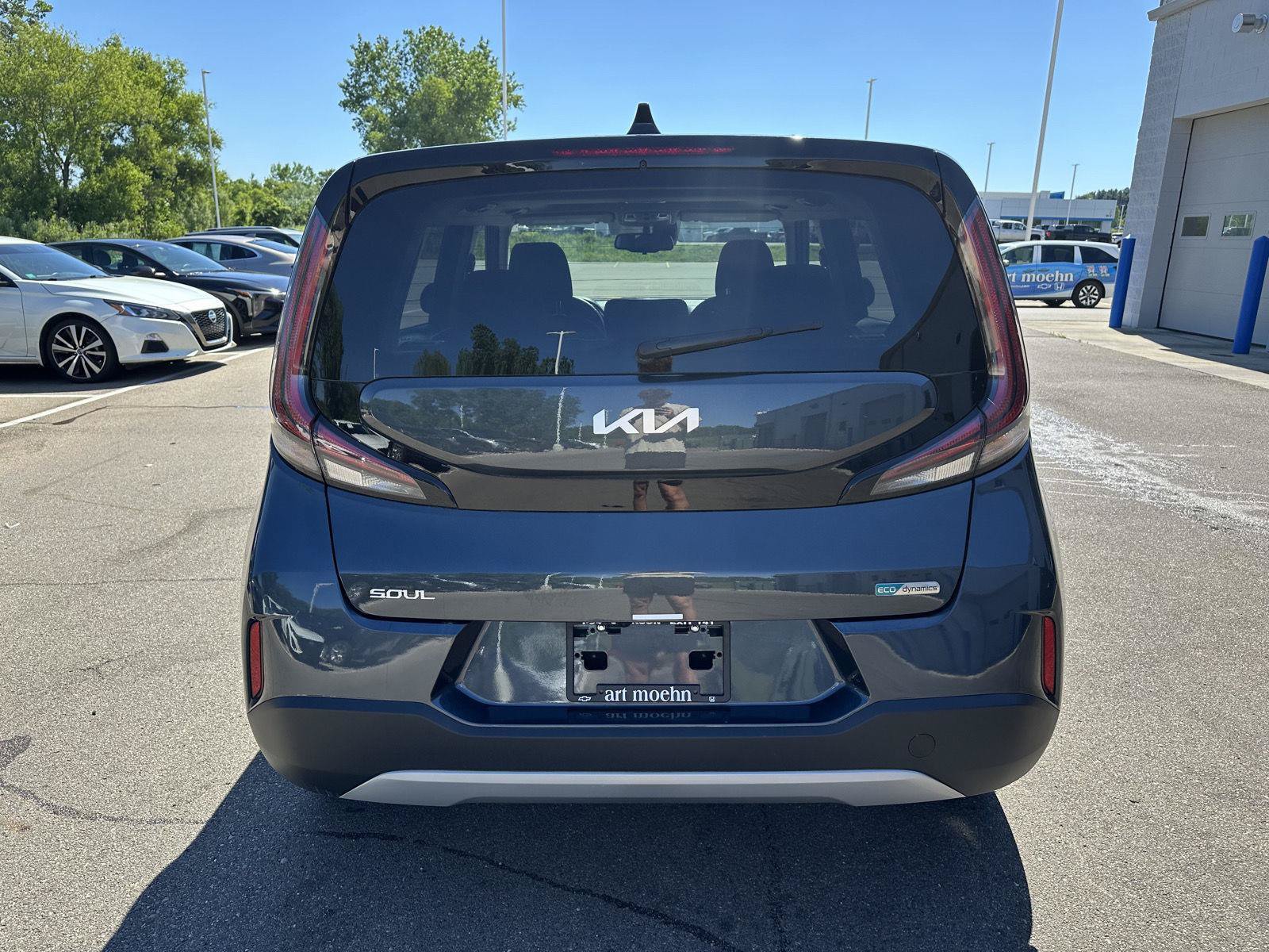 Used 2025 Kia Soul EX FWD image 2