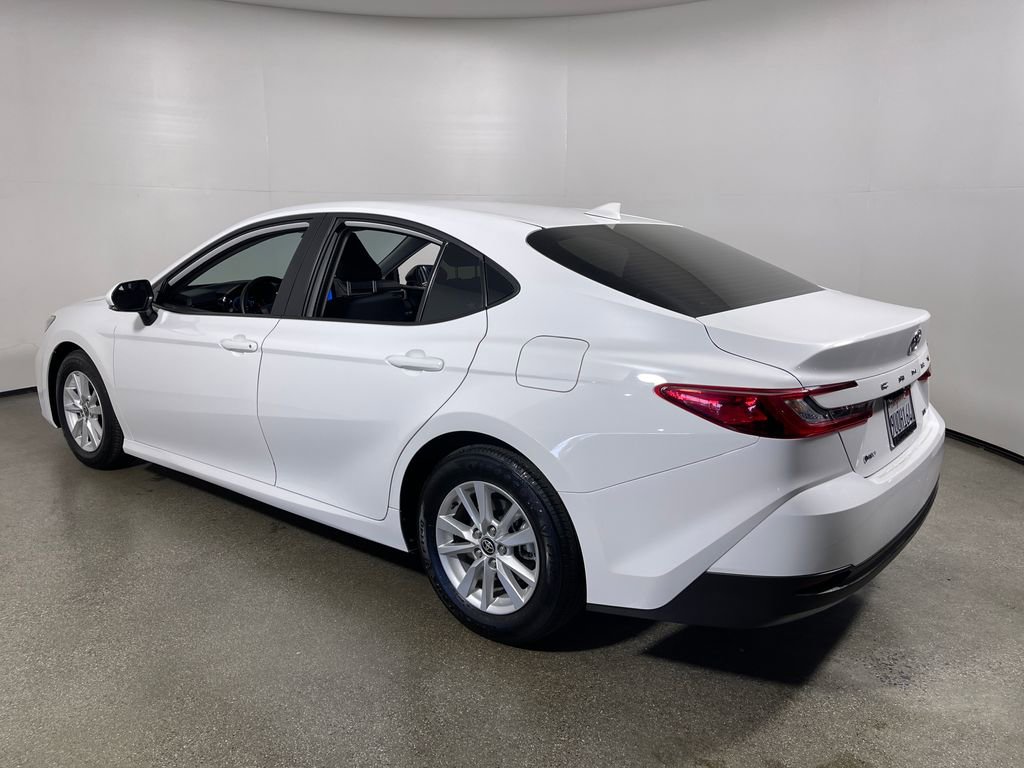 Certified 2025 Toyota Camry LE FWD image 5
