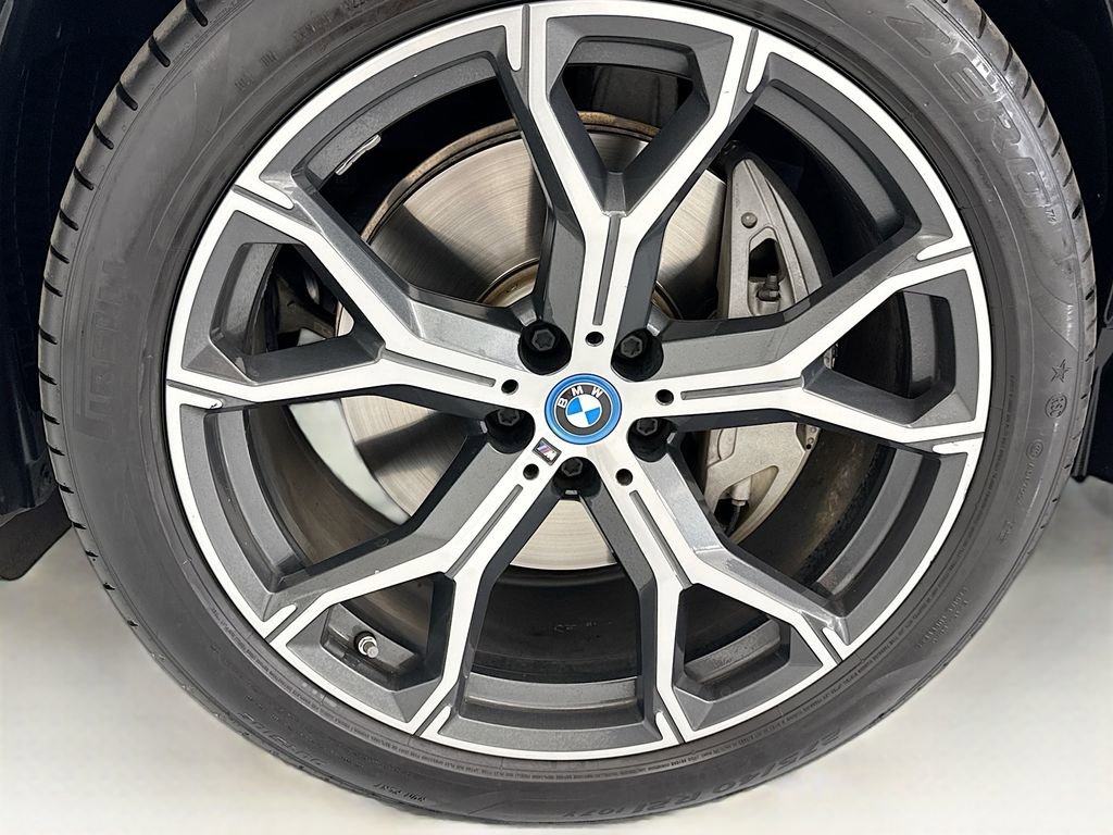 Certified 2024 BMW X5 xDrive50e w/ Executive Package AWD/4WD image 29