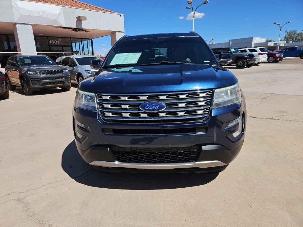 Used 2017 Ford Explorer XLT w/ Equipment Group 202A FWD image 6