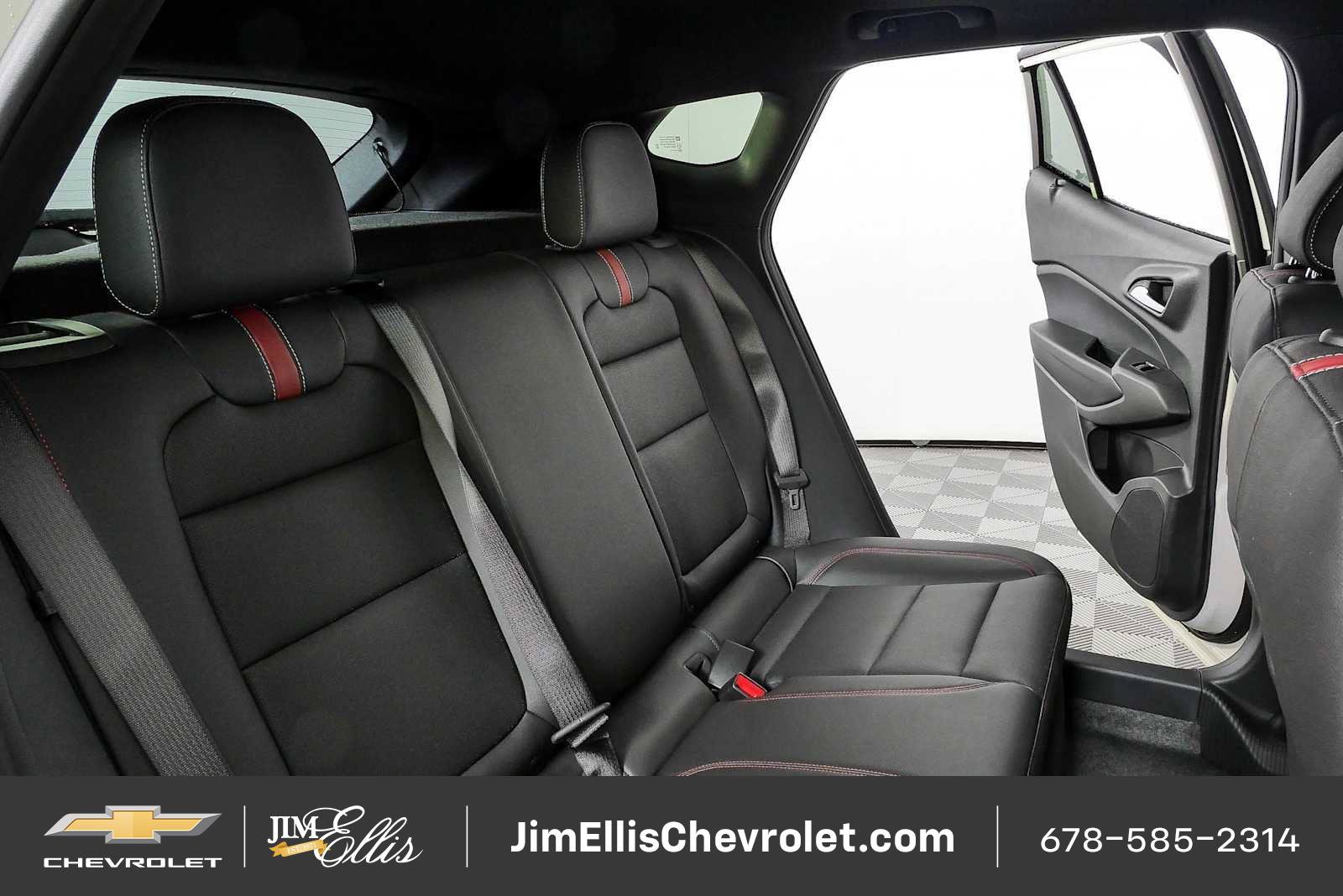New 2026 Chevrolet Trax RS w/ Sunroof Package FWD image 20