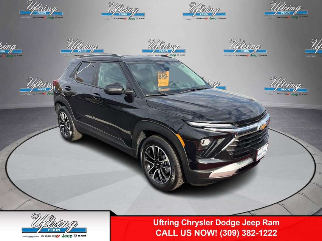 Used 2025 Chevrolet TrailBlazer LT image 1