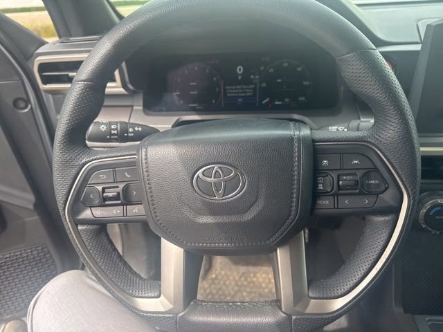 Used 2025 Toyota Tacoma TRD Sport image 23