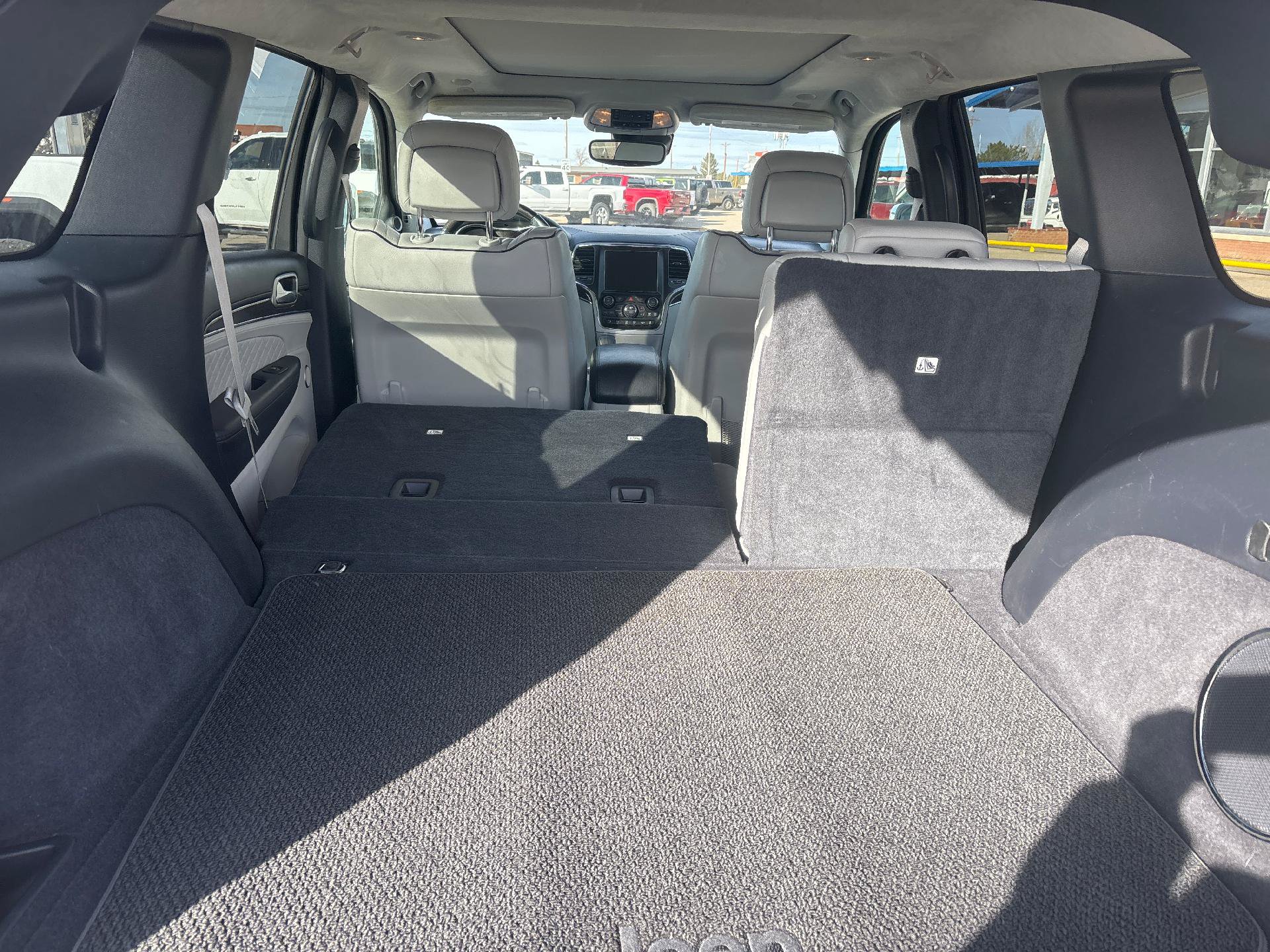 Used 2017 Jeep Grand Cherokee Summit AWD/4WD image 7