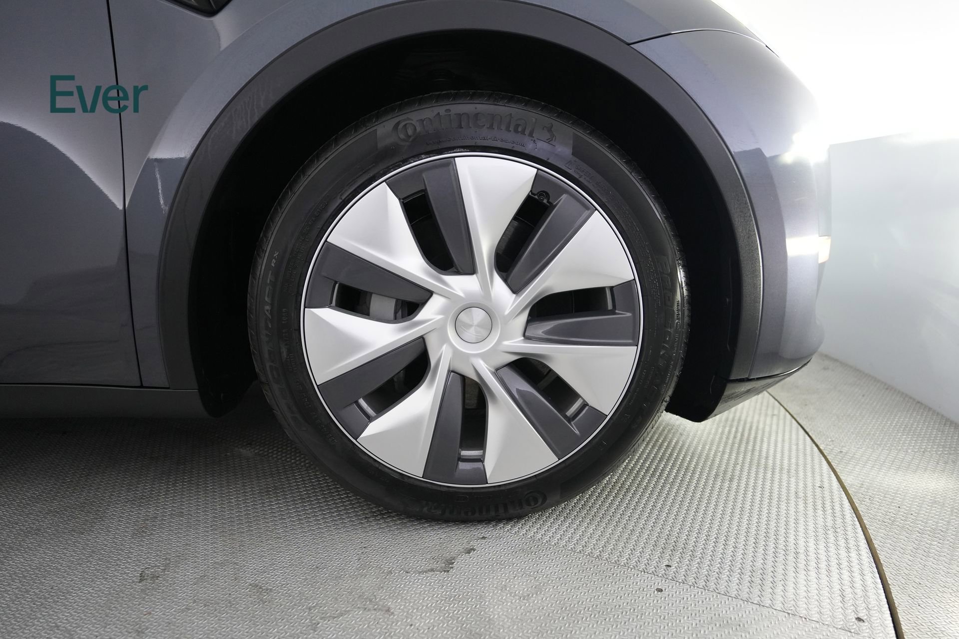 Used 2023 Tesla Model Y Long Range AWD/4WD image 20