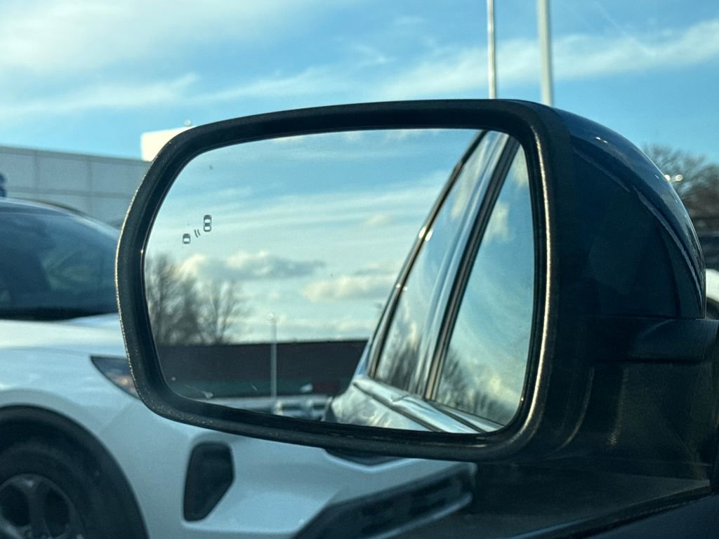 Used 2024 Ford Edge SEL w/ Convenience Package image 39